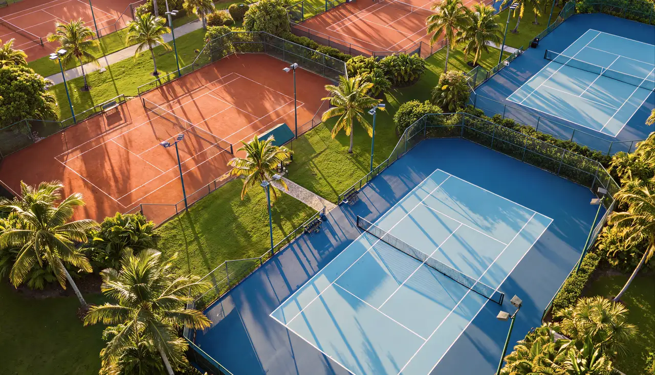 Quadras do Mouratoglou Tennis Center